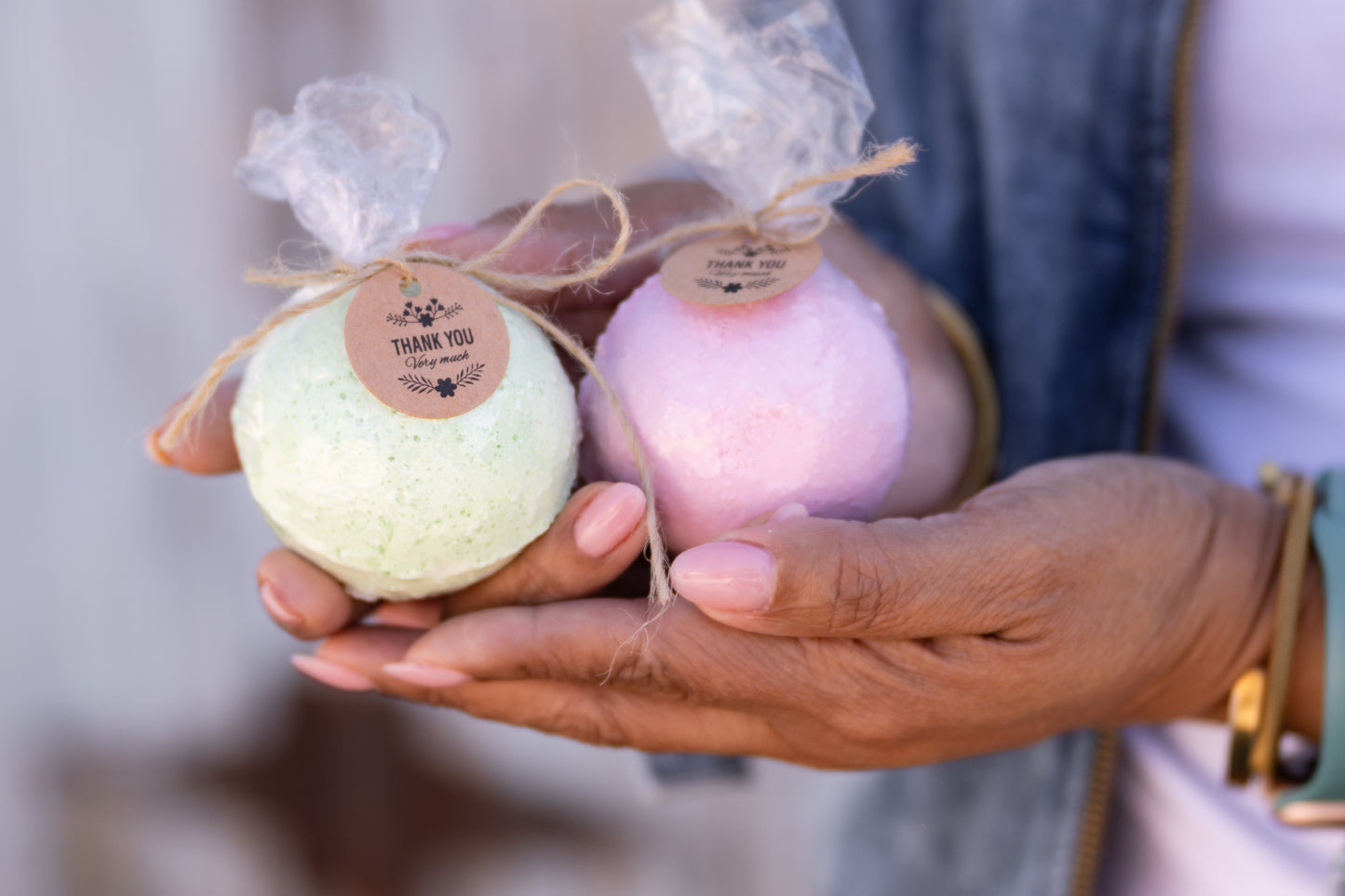 2018 Kiyahs Bath Bombs- Eucalyptus