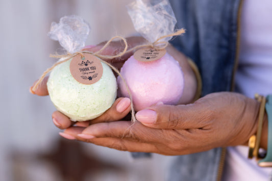 2018 Kiyahs Bath Bombs- Eucalyptus